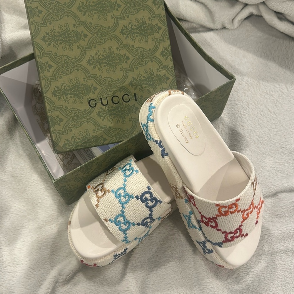 Look alike gucci slides